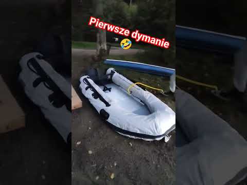 Pierwsze dymanie... pontonu