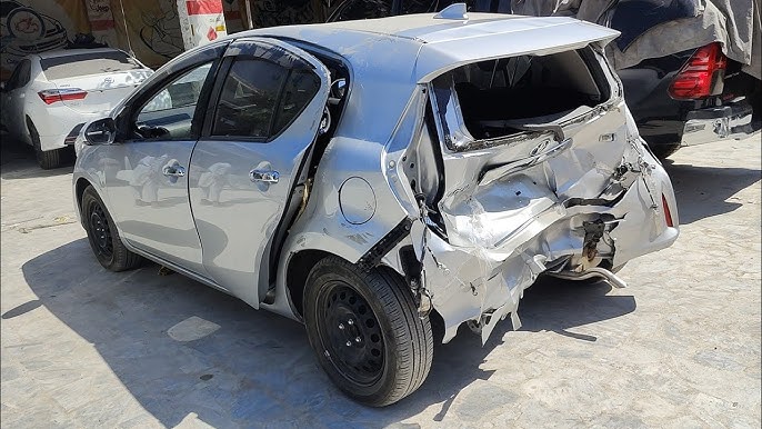 In Japan a Total Loss Toyota Aqua Repaired in Pakistan is credited to ‪@accidentmaster‬ - YouTube