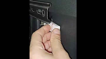طريقة تشغيل الفلاشه على شاشه توشيبا سمارت 