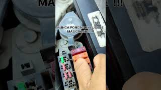 NUNCA PONGAS UN FUSIBLE MAS GRANDE!!! #electronicaautomotriz #automobile
