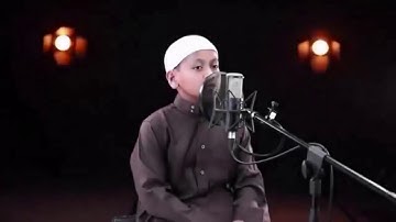سورة النبأ بصوت طفل رائع