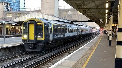 Class 159 Sprinter | 159016 | South Western Railway | Woking | 14/09/22