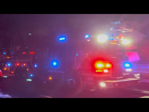Union Fire Department Ladder 2 responding to an oder of gas | 12/31/25 ...