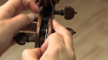 Changing a Violin String