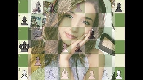 Playing vs Pokimane in chess!