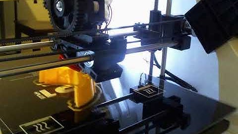 My Robo R1+ printing out the first fusalage panel of my r/c plane