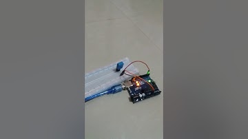 Detektor suhu dan kelembapan menggunakan Arduino uno