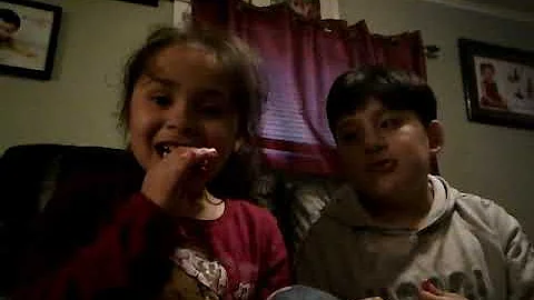 Mia being sassy subscribe to izaiah09 if it doesn't work then click the one that says Anna h