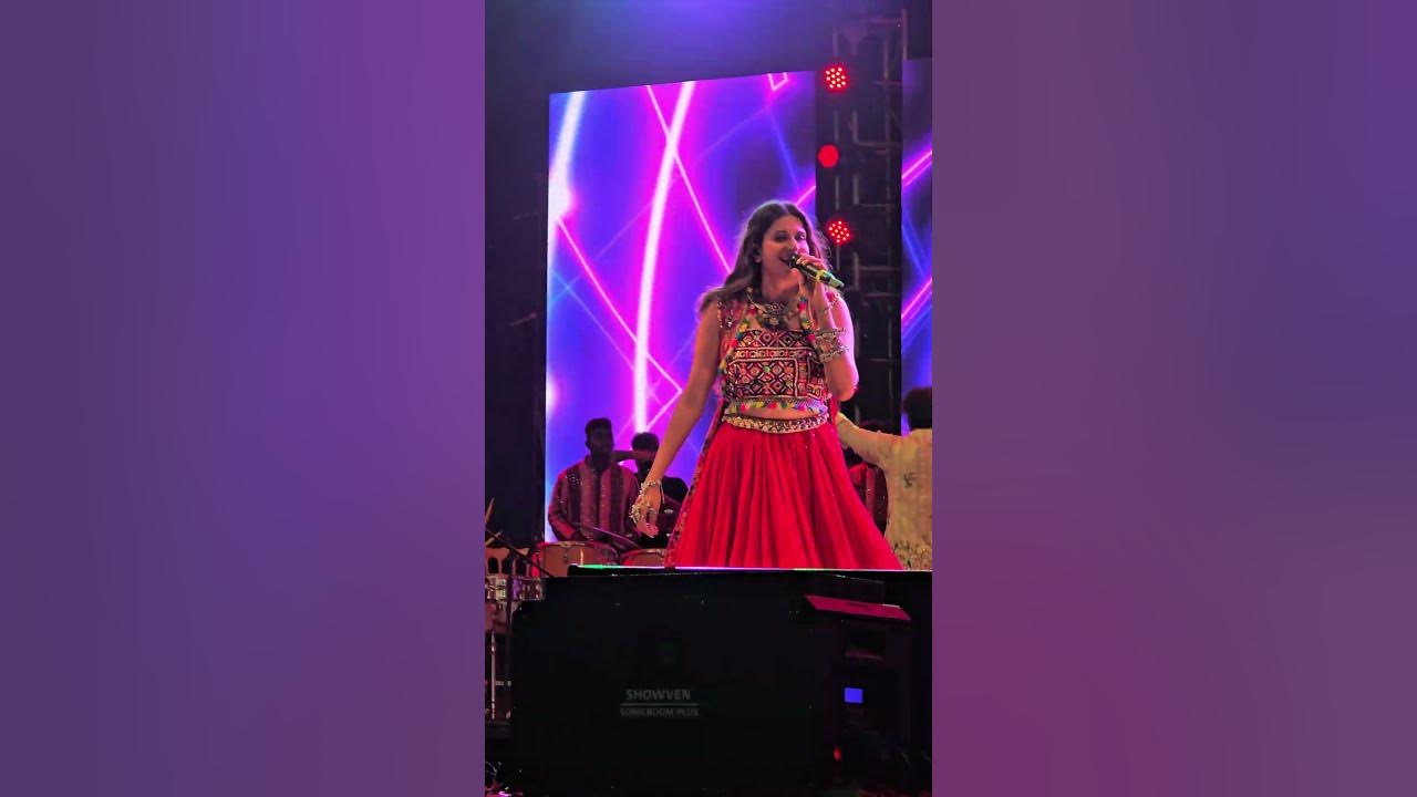 જોવાનુ ચૂકતા નહિ-જોરદાર કિજલ દવે નો ડાન્સ | Kinjal Dave | Dance | Kinjal Dave live | Garba | Surat