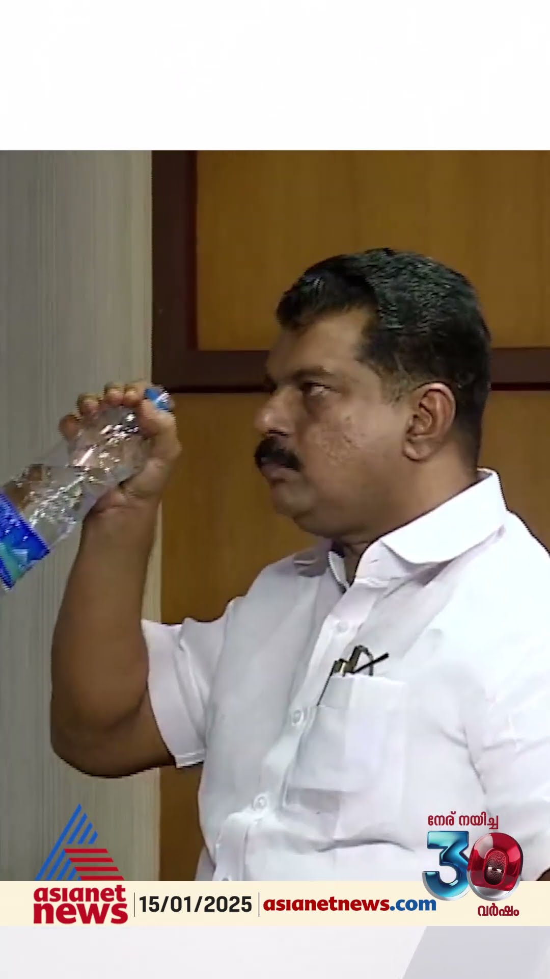 'തനിക്ക് ബോധ്യമില്ലാത്ത ഒരുകാര്യം നിയമസഭയിൽ ഉന്നയിച്ച വ്യക്തിയുടെ ജനാധിപത്യബോധ്യം ചർച്ചചെയ്യപ്പെടണം'