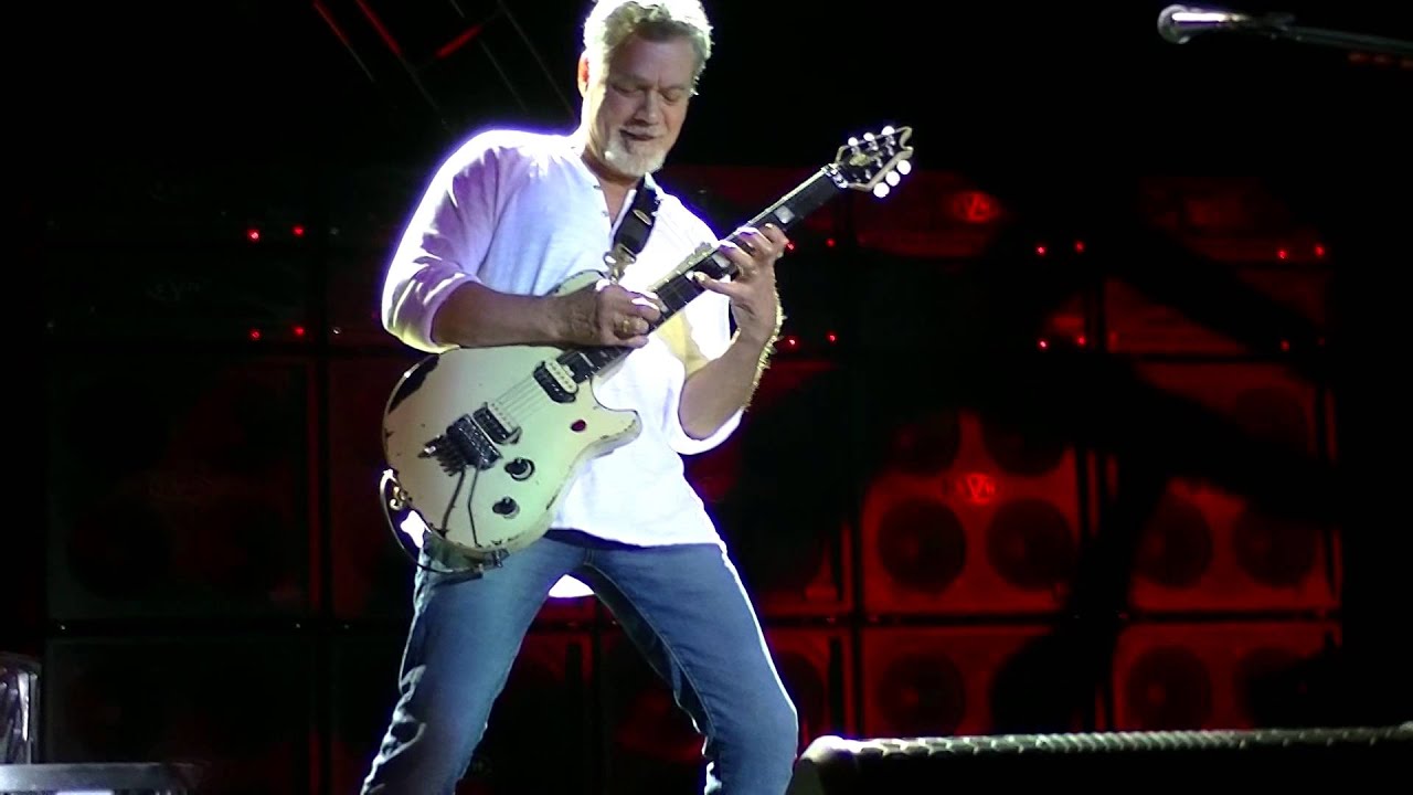 VAN HALEN - EDDIE VAN HALEN SHREDS THE GUITAR SOLO - SAN BERNARDINO CA 7-11-2015