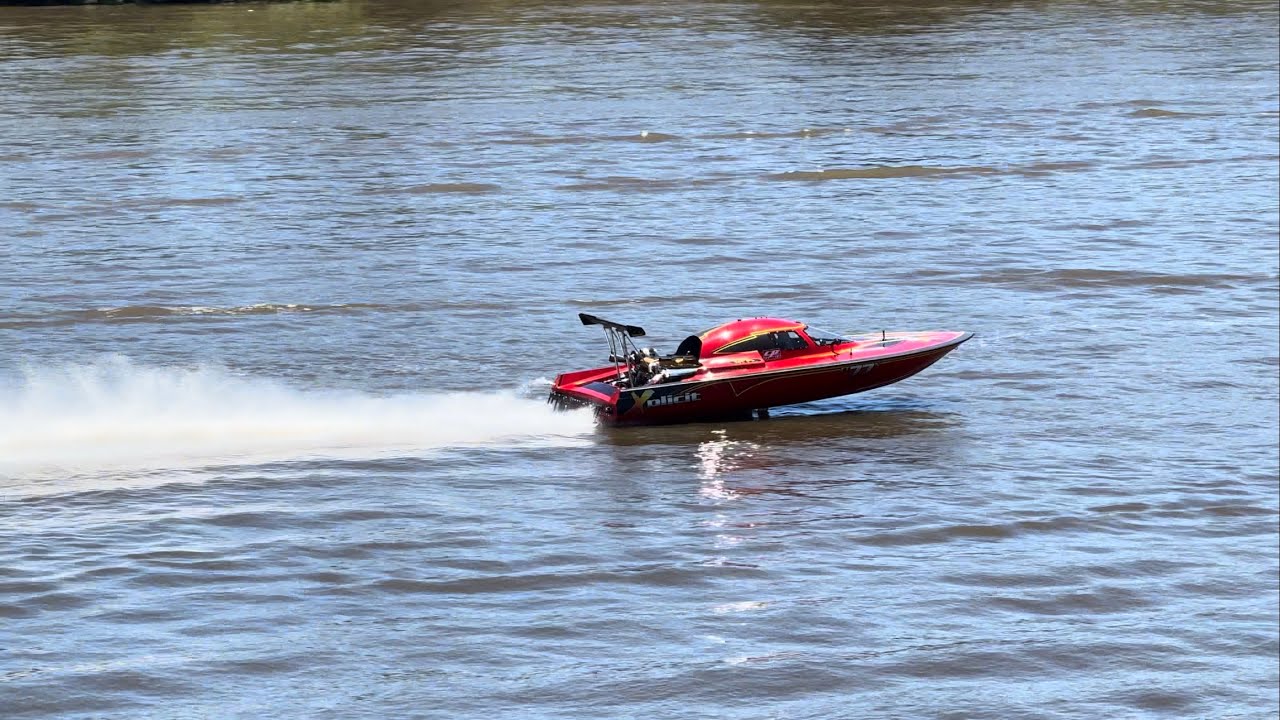 Xplicit and Maddog practice run Aus Bad boat championship Windsor 2024 ...