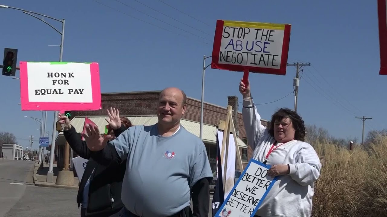 St. Joseph bus drivers protest outside of City Hall