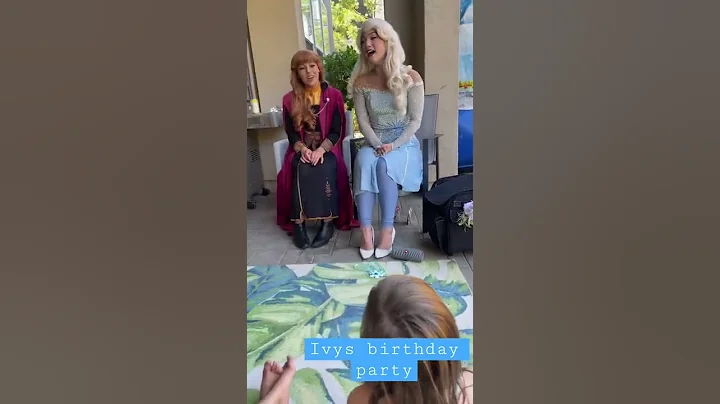 ELSA AND ANNA!!