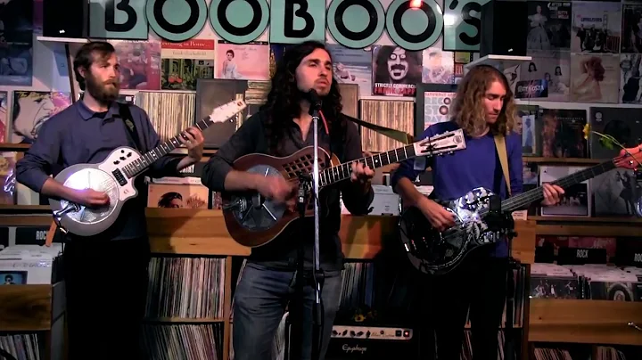 Próxima Parada — Time In A Circle (live on National Reso-Phonic guitars at Boo Boo's)