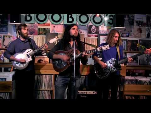Próxima Parada — Time In A Circle (live on National Reso-Phonic guitars at Boo Boo's)