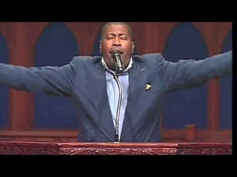 PASTOR E. DEWEY SMITH JR. SINGS IN WORSHIP! | YMLyrics