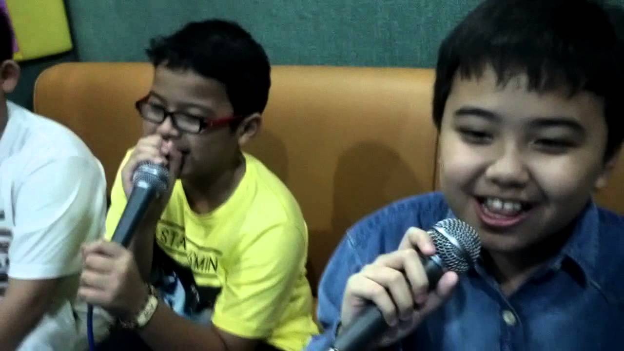 karaoke anak gilaa!!! - YouTube