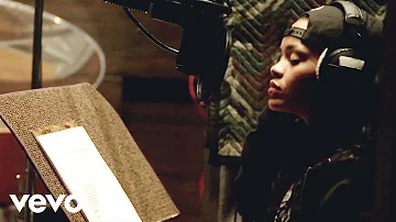 Rihanna - Bitch Better Have My Money (In Studio Behind The Scenes) (Explicit)