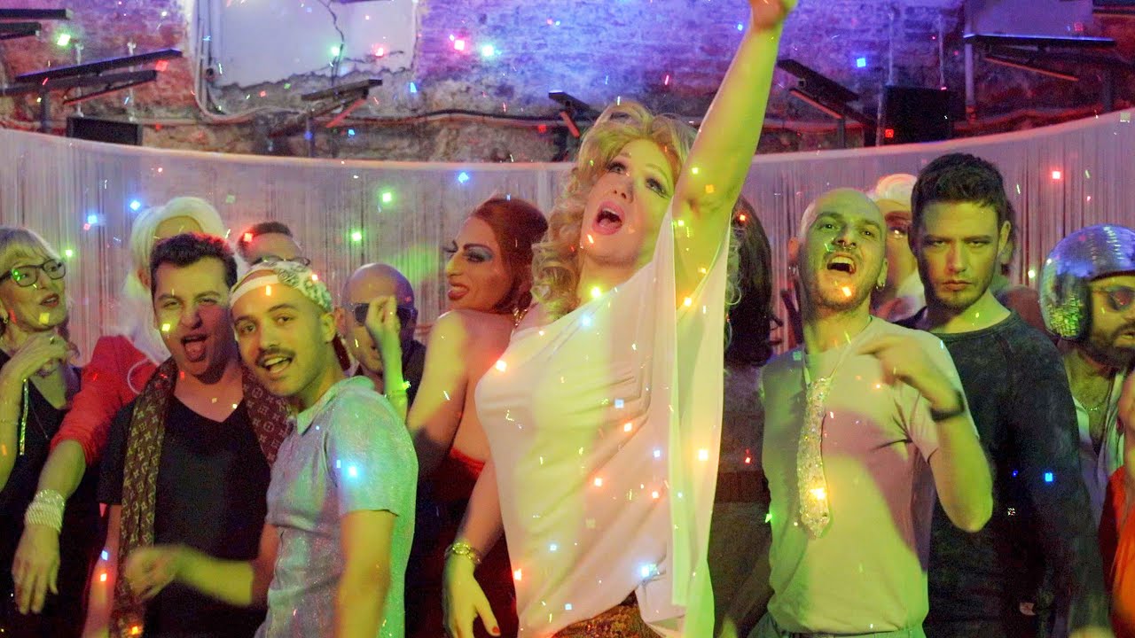 Cassy Carrington - Mein Herz schreit Disco (offizielles Video)