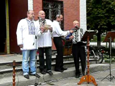 Дівчина рибчина молода 