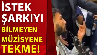 Akılalmaz Olay Kamerada İstek Şarkıyı Bilmeyen Müzisyen Erdal Erdoğan Saldırıya Uğradı A Haber