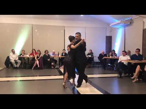 Roberto Zuccarino y Magdalena Valdez en Chile. (2/4)