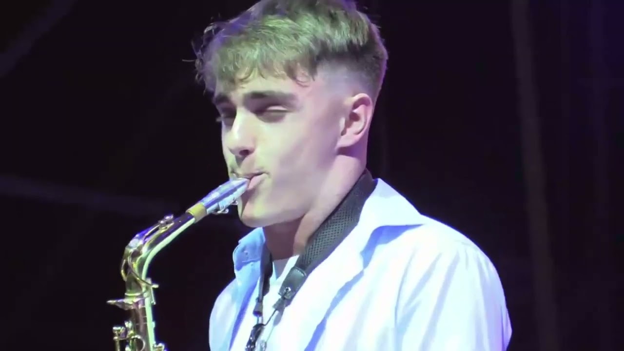 Mirko di Casadei La Bomba Riccardo Monti Sax 🎷𝐒𝐄𝐓𝐓𝐈𝐌𝐀𝐍𝐀 𝐃𝐄𝐋 𝐋𝐈𝐒𝐂𝐈𝐎 𝐆𝐀𝐓𝐓𝐄𝐎 �