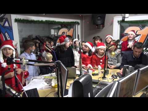 Copiii de la Scoala 7 - A venit, a venit iarna (LIVE @ RADIO 21)