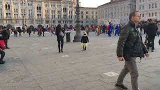 Downtown Trieste, Italy (2) (وسط مدينة تريستا، ايطاليا)