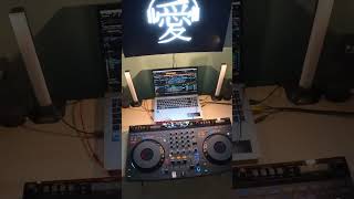 #dj #deejay #edm #electronicmusic  #techno #technomusic #electrohouse #rave #ravemusic  #mashup