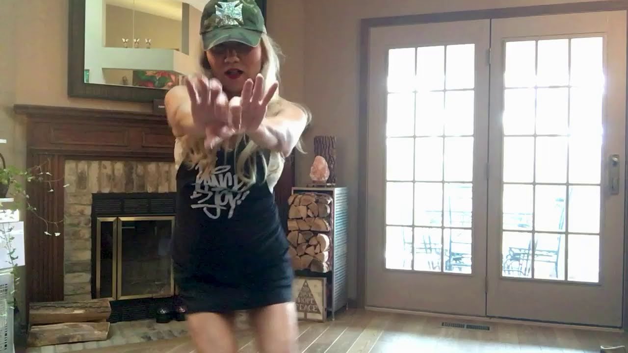 Zumba Fitness Tango & Bachata Workout | Angel Eyes | ZUMBA with Eriko Grill (ZIN)