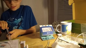 Playing with hydraulics Kiwi Crate #kiwico