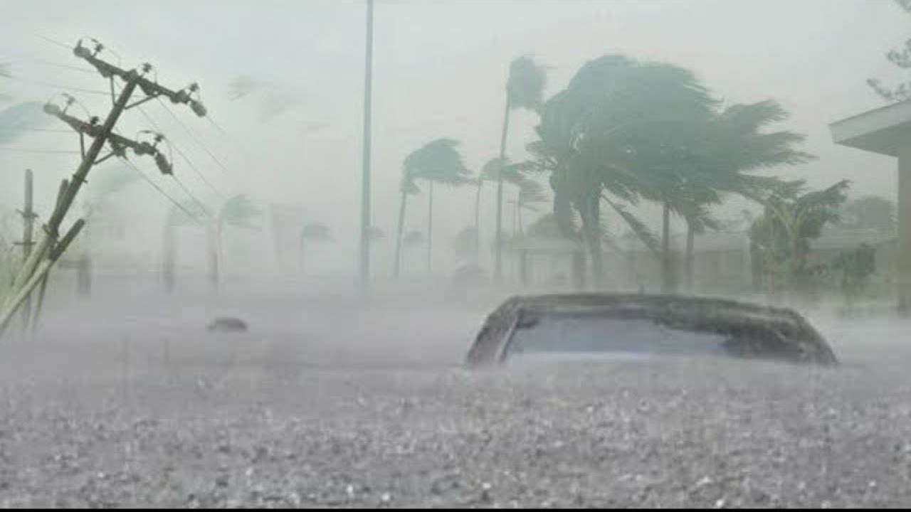 Devastating Winds, Floods, Tornado ⚠️ Cyclone Yaas Hits India - West Bengal