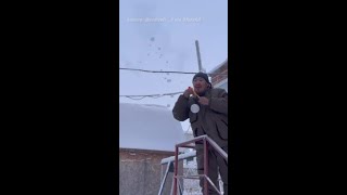Bubbles Turn To Ice As Temperatures Plummet In Freezing Siberia