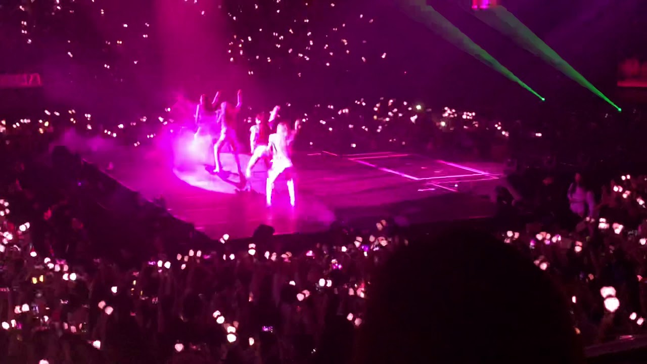 [02022019] BLACKPINK - WHISTLE (BLACKPINK IN YOUR AREA TOUR MANILA)