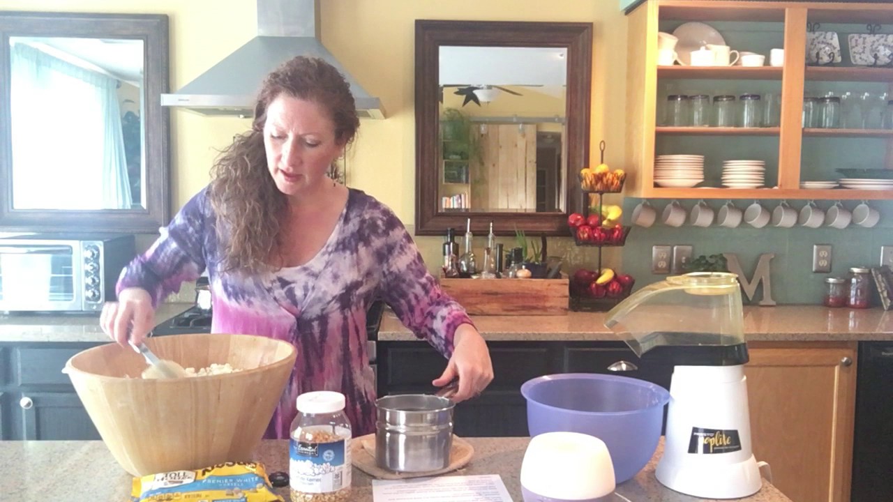 White Chocolate Peppermint Popcorn!