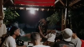 Keilandboi, Mario Zwinkle, Movos.corn dan kawan-kawan nongkrong