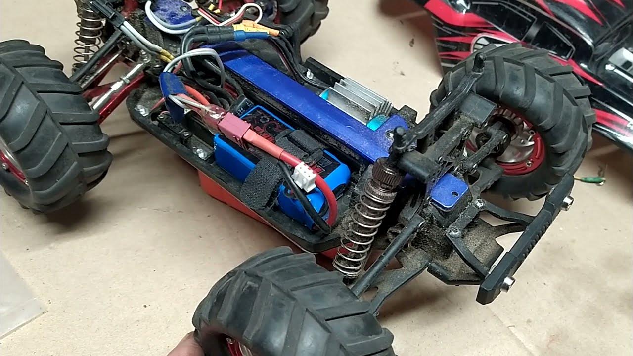 Как снять аккумулятор на remo hobby