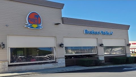 Broken Yolk Café I Grand Ave. Glendora, California