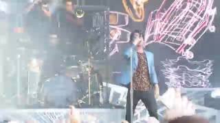 Don't Threaten Me with a Good Time - Panic! At The Disco (Live at Deer Lake)