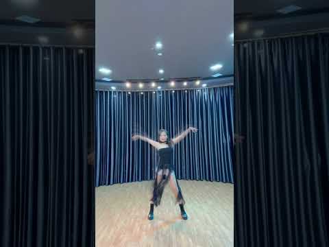 Ngôi thứ 3 by D_Crew