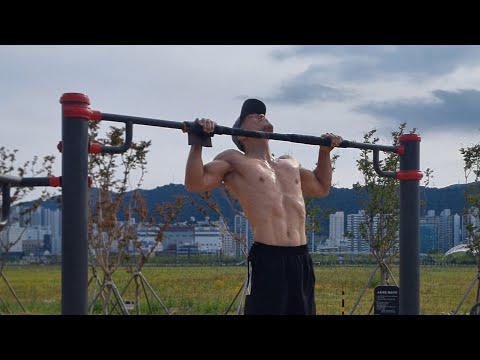 <strong>여름날의</strong> 풀업&amp;푸쉬업