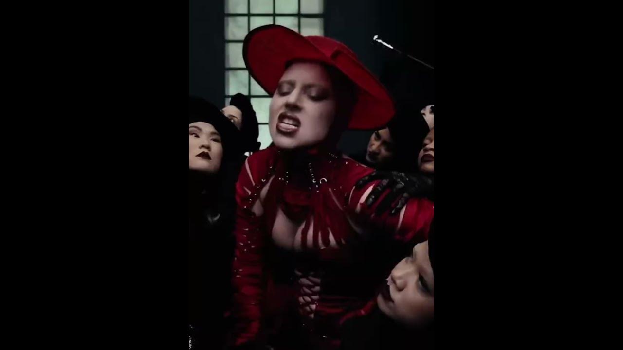 Lady Gaga Abracadabra official video