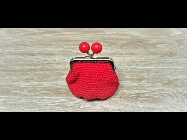 Watermelon kiss lock coin purse pattern by Ester Basimaker