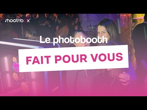 Borne photo Shootnbox en fonctionnement lors d'une soirée chic