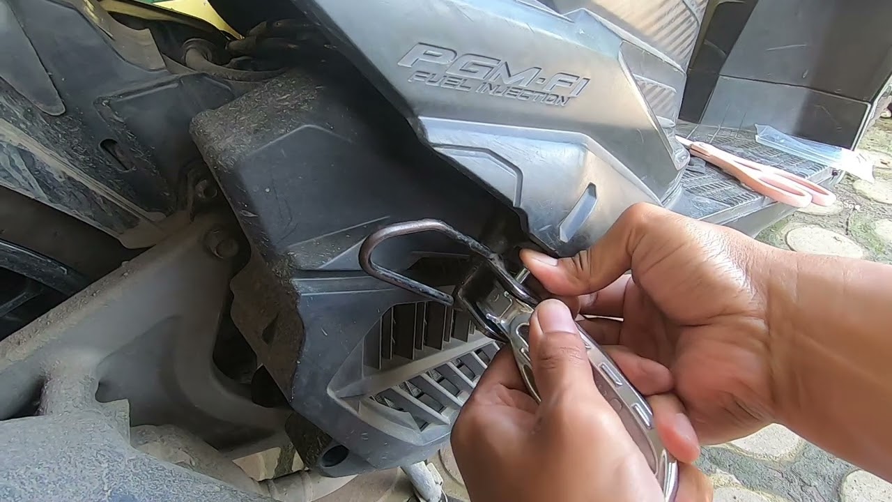 PASANG FOOTSTEP SCOOPY DI VARIO 125/150 LED