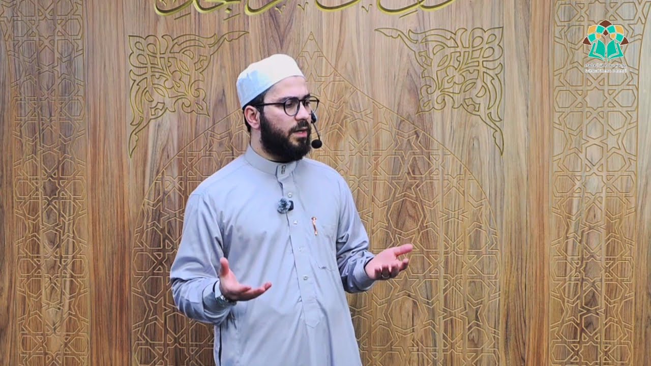 أسلم على يديه ملايين الناس | أ.عبدالقادر خطاب