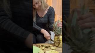 Annemin Ananasla Mücadelesi Şfet