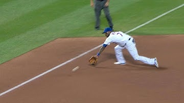 PHI@NYM: Reyes turns a DP to end the jam in the 7th